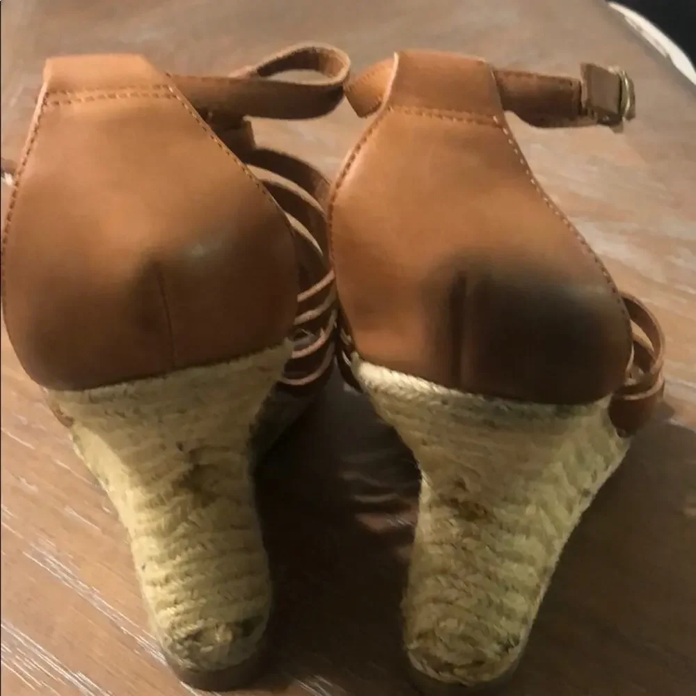 Sam Edelman Tan Wedges size 9.5